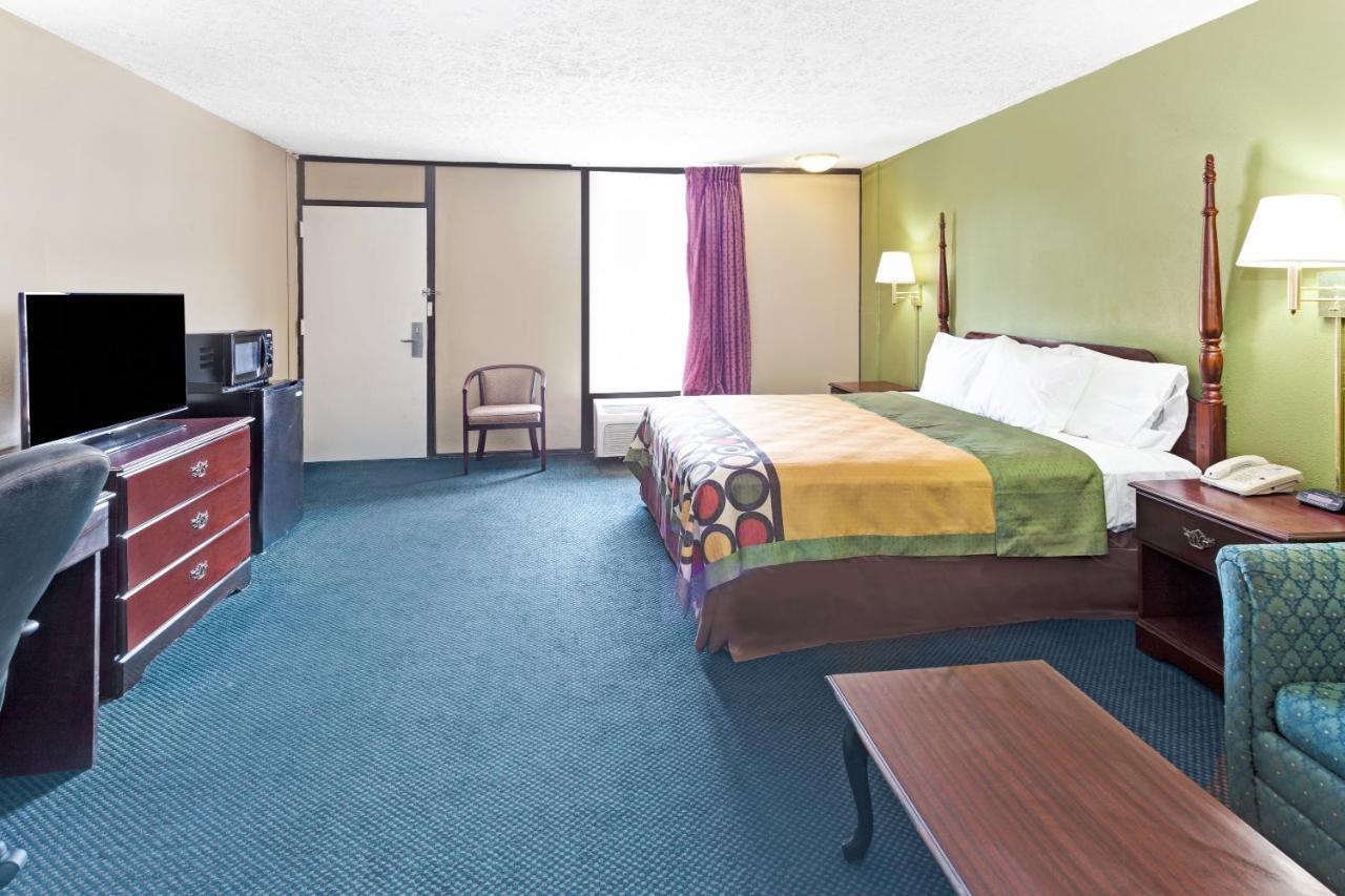 Super Inn & Suites 卡罗尔顿 外观 照片